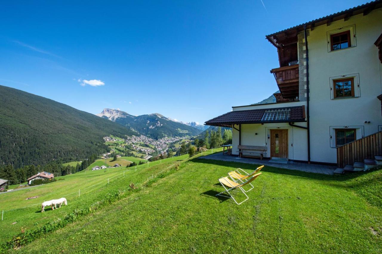 Chalet Alpina St. Ulrich in Gröden Exterior foto